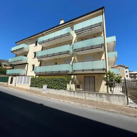Apartment 300mt Dal Mare - Wi-fi - Ampio Terrazzo - Free Parking